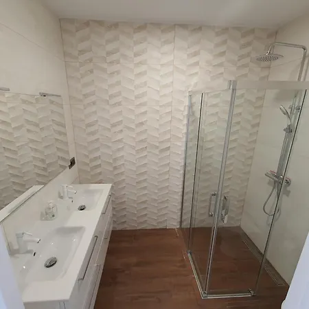 Gumerflat Cid Parking Free Centro 2 Banos דירה